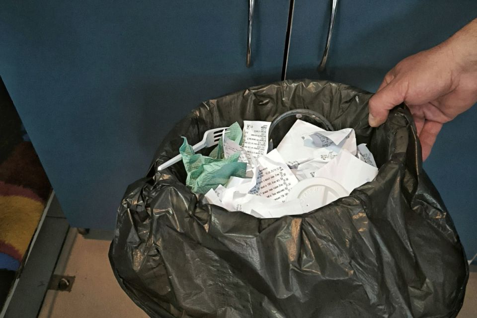 Папірці замість чеків видавали в одному з магазинів Тернополя: хто відповідатиме
