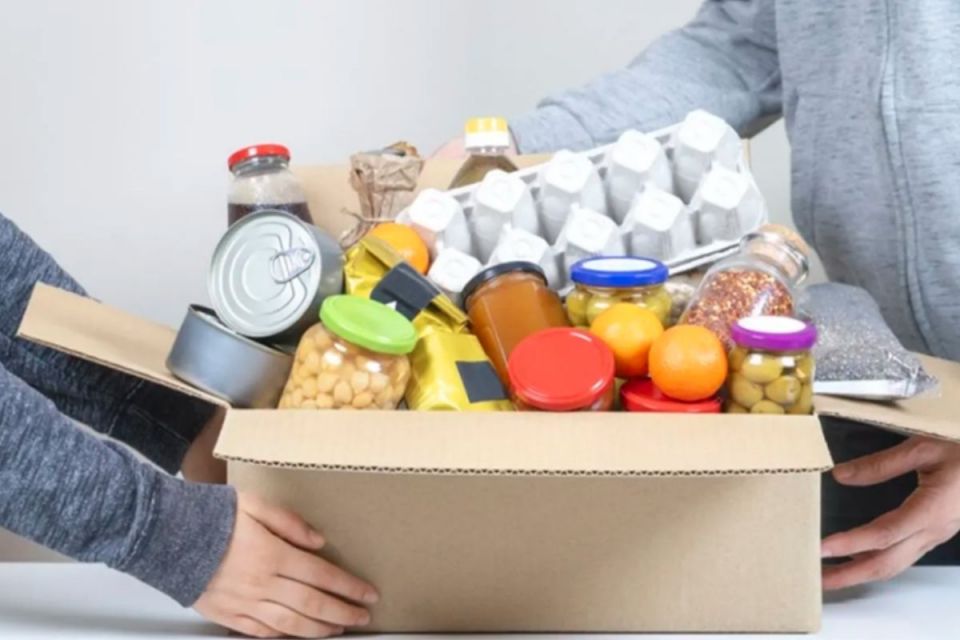 Планують закупити продуктових наборів майже на 6 мільйонів: кому й коли їх роздадуть