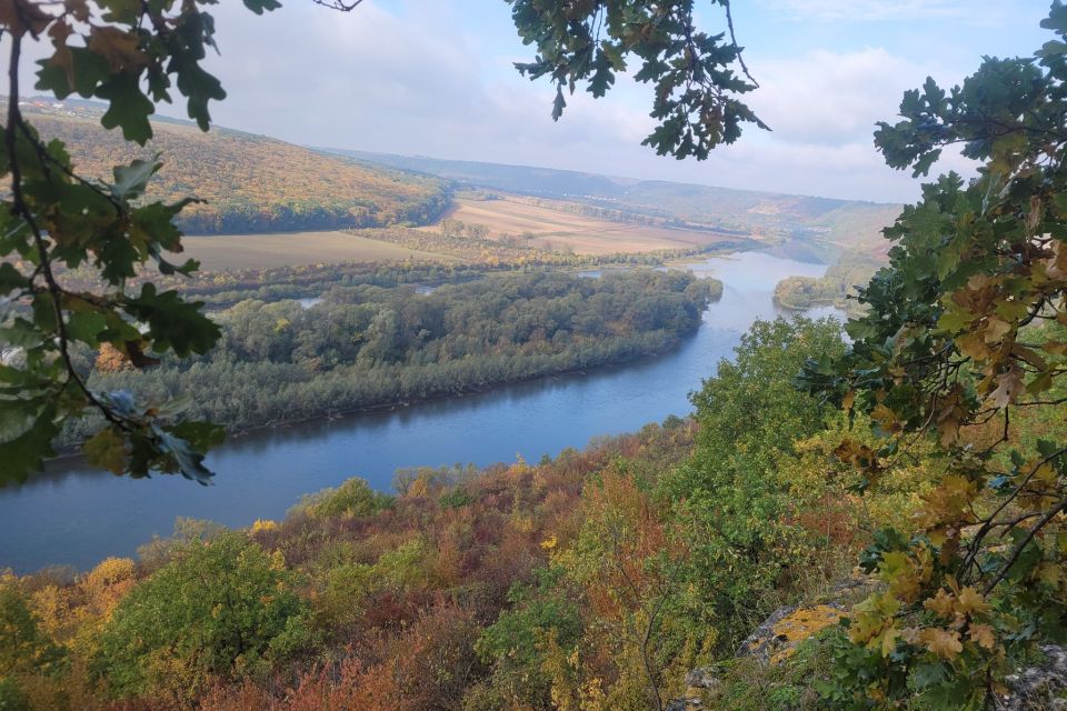 Неймовірна осінь на схилах Дністра: дивіться фото