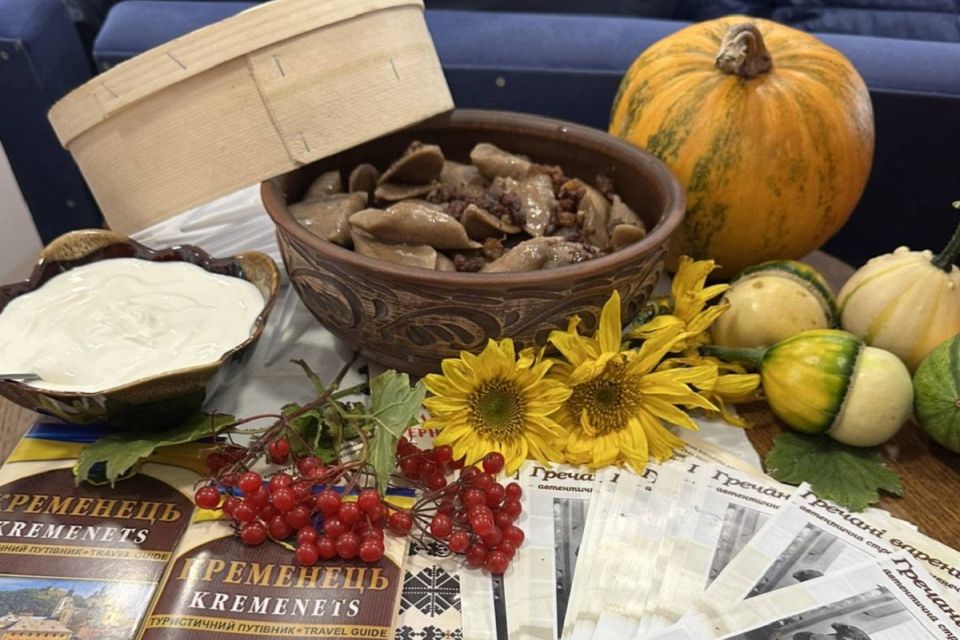 У Теребовлі презентували знамениті кременецькі гречані вареники з сиром