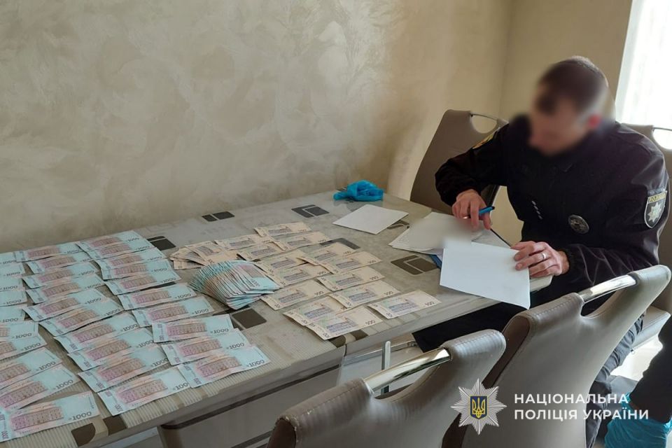 У Бережанах затримали двох лікарів: підозрюють в отримані грошей за «діагноз» військовому