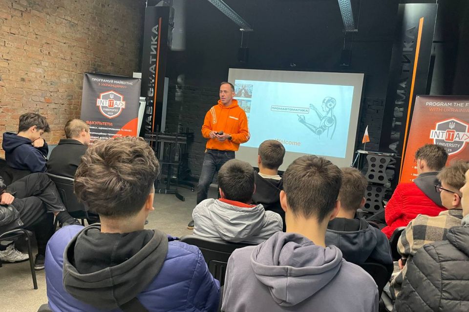 Завершується вступна кампанія до вишу у Вінниці: «Промавтоматика» дає гранти на навчання на кафедрі автоматизації та робототехніки (новини компаній)