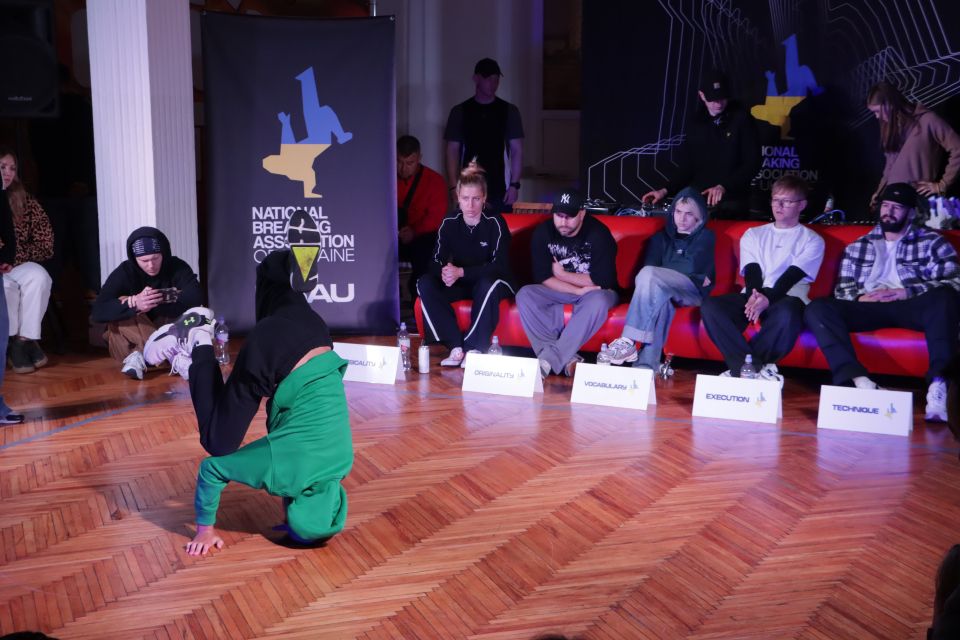 У Тернополі відбувся чемпіонат з брейкдансу серед дітей: як це було