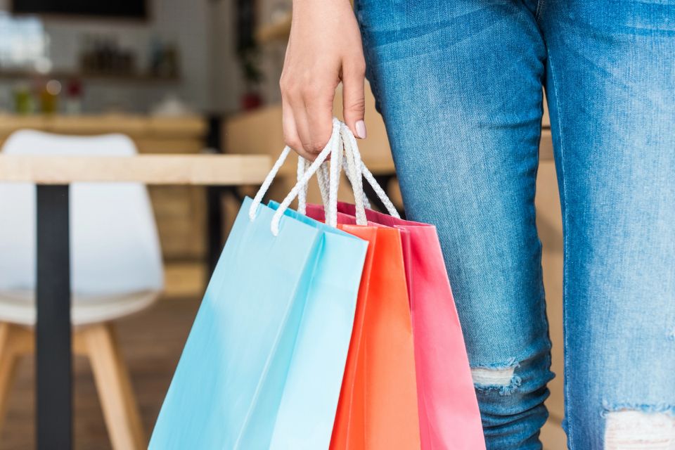 Середня зарплата в торгівлі за рік зросла на третину: хто платить своїм співробітникам найбільше