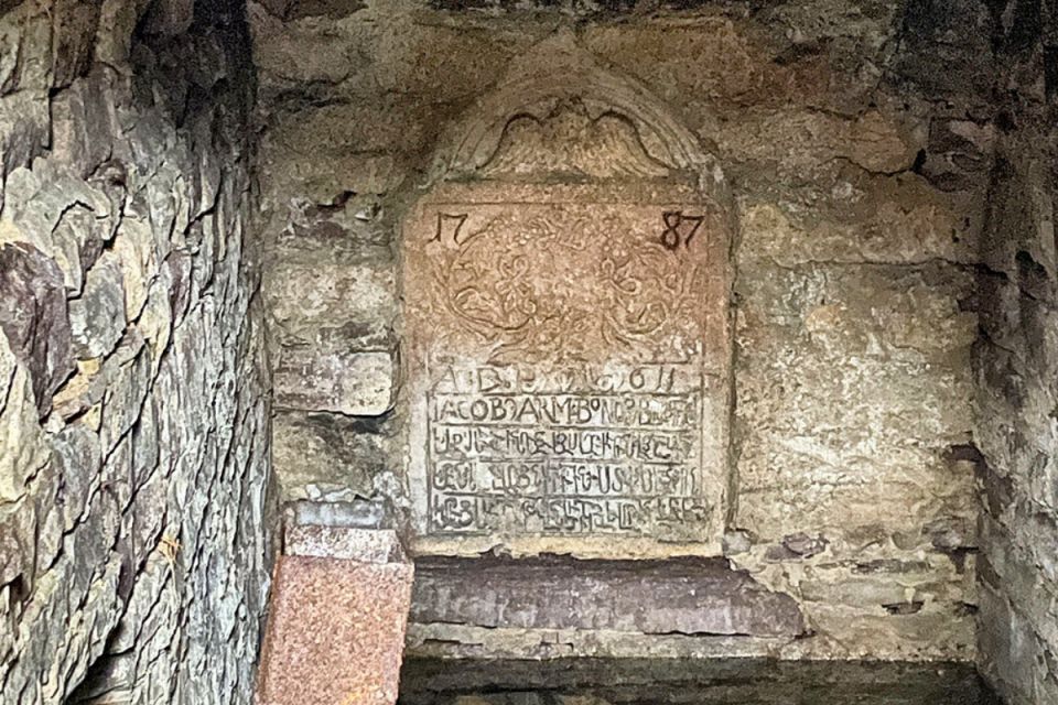 Таємниця вірменської криниці у Язловці: експедиція відкрила унікальну 400-річну пам'ятку