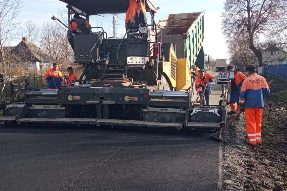 У селі на Теребовлянщині постелили новий асфальт