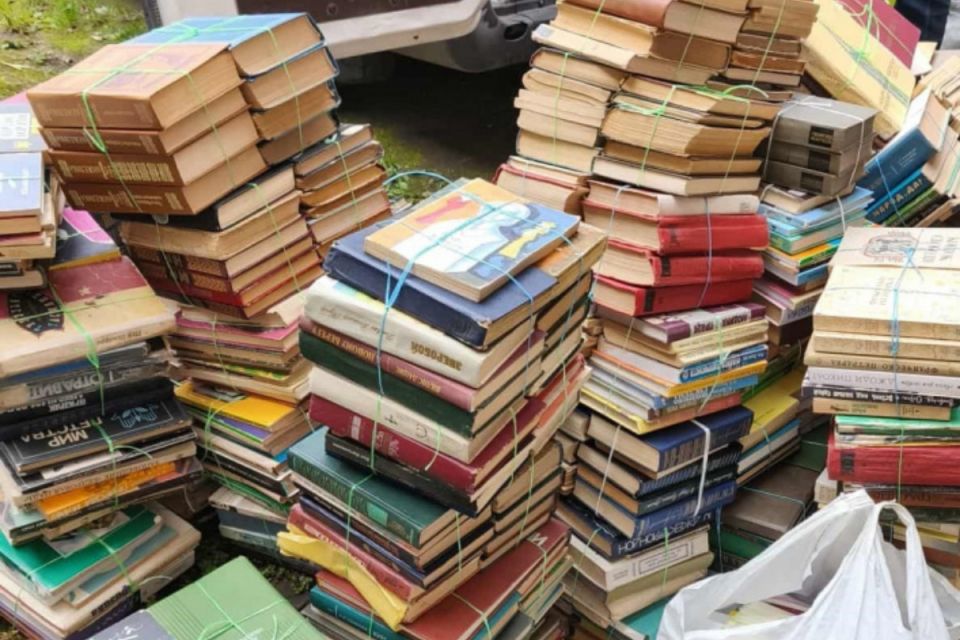 У Тернополі російську літературу здають на макулатуру, виручені кошти — на нові книги