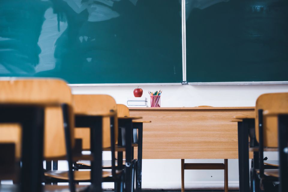 Як працюватимуть школи та дитсадки у Тернополі 20 листопада