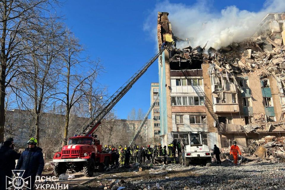 Міська влада Тернополя організувала позачергове оформлення документів для потерпілих: куди звертатися тернополянам (пресслужба Тернопільської міської ради)