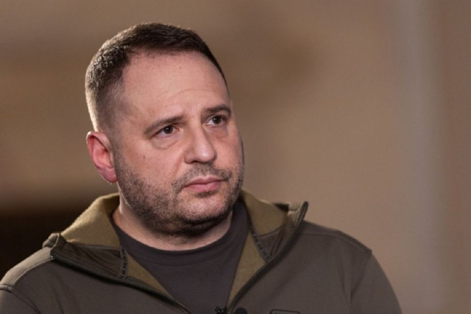 «Я — чесна й порядна людина»: Єрмак після звільнення та обшуків заявив, що йде на фронт