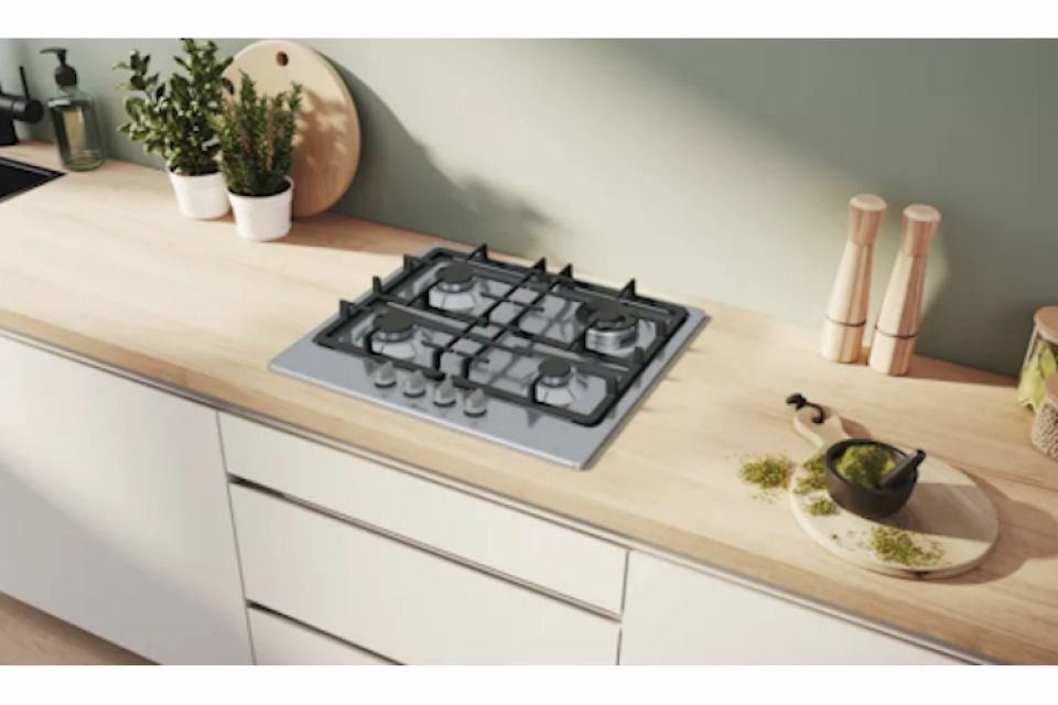 Як вибрати варильну газову поверхню для сучасної кухні (на правах реклами)