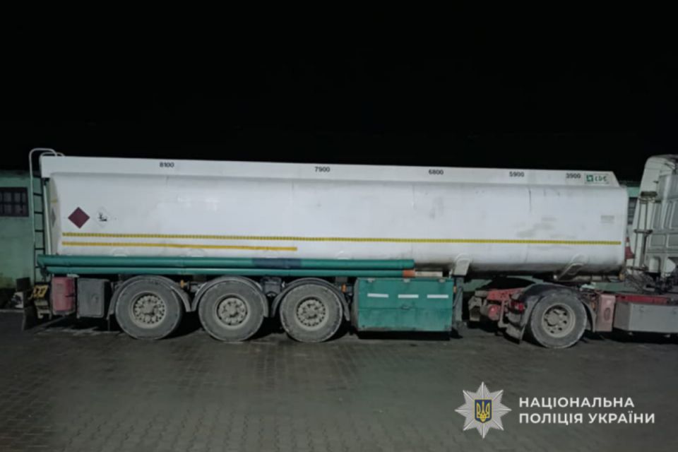 На Тернопільщині водій підмінив частину добрив водою: відкрито кримінальне провадження