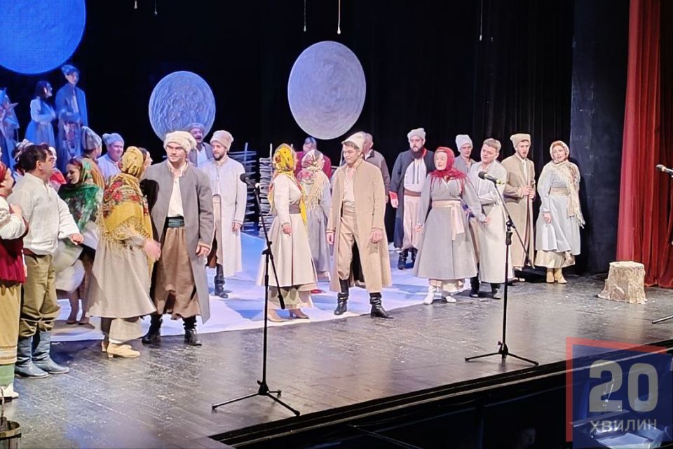 Новий герой, кохання та колядки зі Слобожанщини: тернополян запрошують на прем’єру «Різдвяні вечорниці»