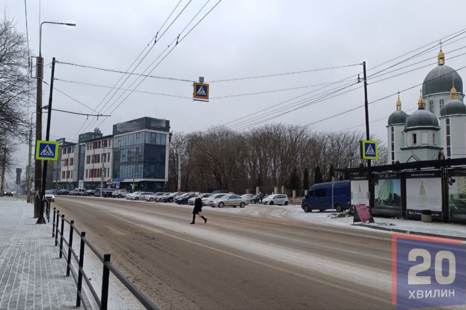 Просять встановити світлофор на Дружбі через часті аварії — петиція