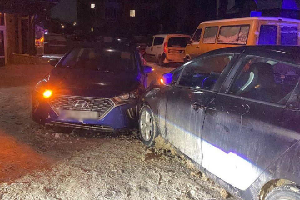 Водій під наркотиками вчинив аварію на Білогірській