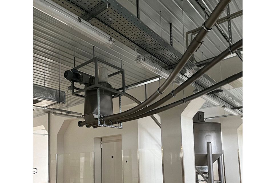 Як обрати шнековий транспортер для зерна, комбікорму чи інших сипких матеріалів (на правах реклами)