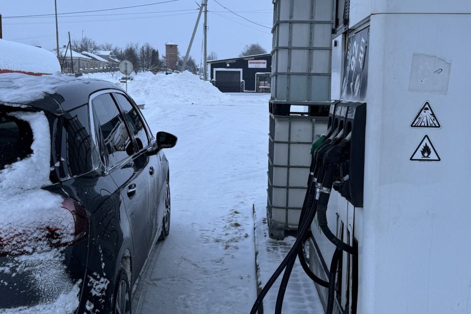 Нелегальну АЗС виявили податківці на Тернопільщині