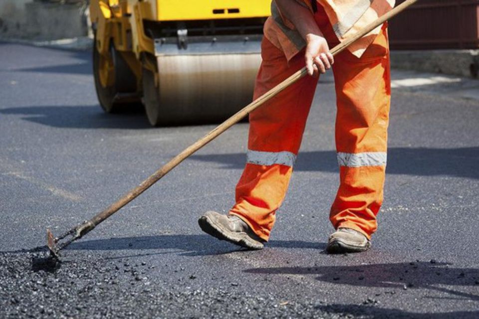Будуть латати вибоїни на п'яти вулицях у Тернополі