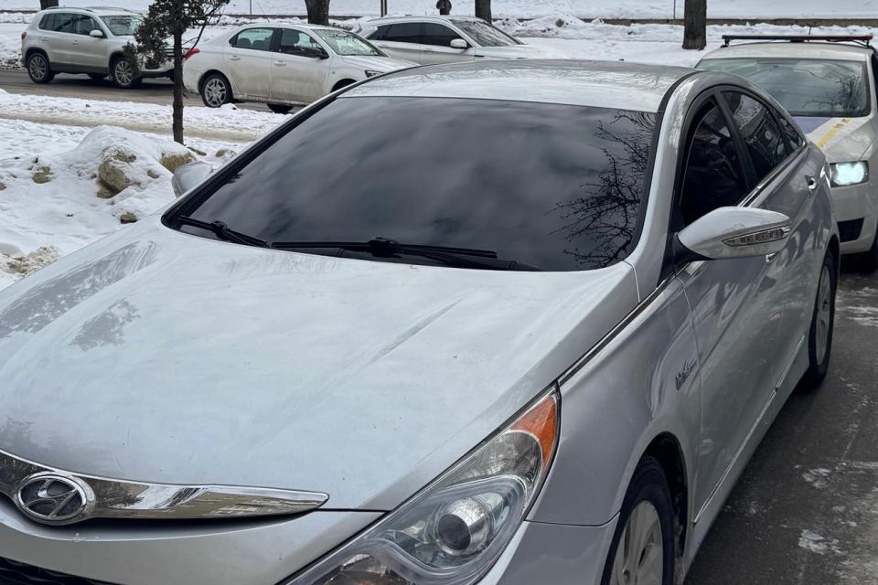 Водійку під наркотиками, позбавлену права керувати авто на 10 років, зупинили на вулиці Крушельницької