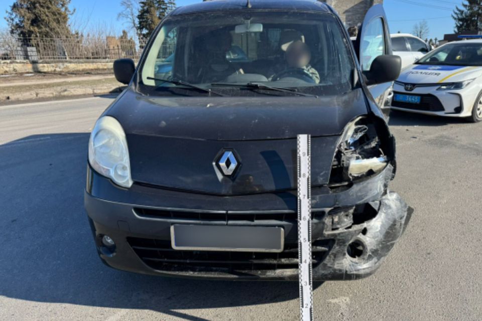 Аварія на Микулинецькій: посвідчення водійки «Рено» має ознаки підробки