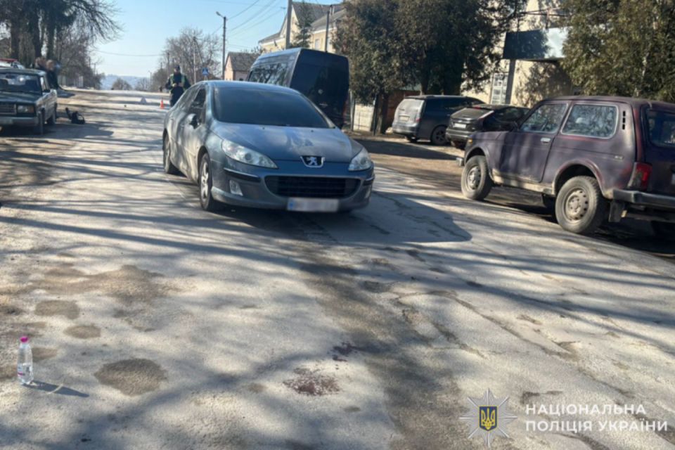 На Тернопільщині під колеса авто потрапив літній чоловік