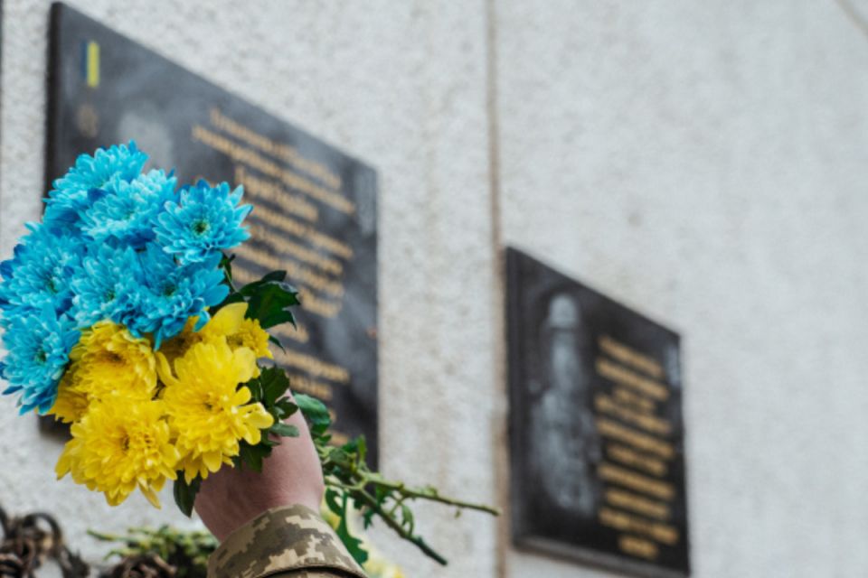 У Тернополі встановлять меморіальну таблицю загиблому захиснику Арсену Козубу