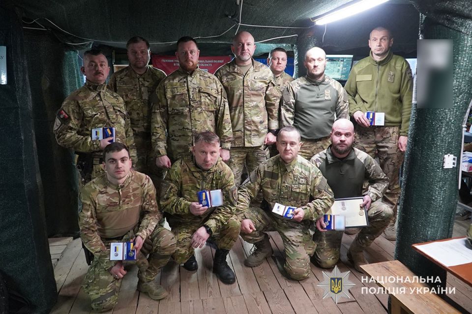 Бійці стрілецького батальйону поліції Тернопільщини отримали відзнаки Президента за оборону України