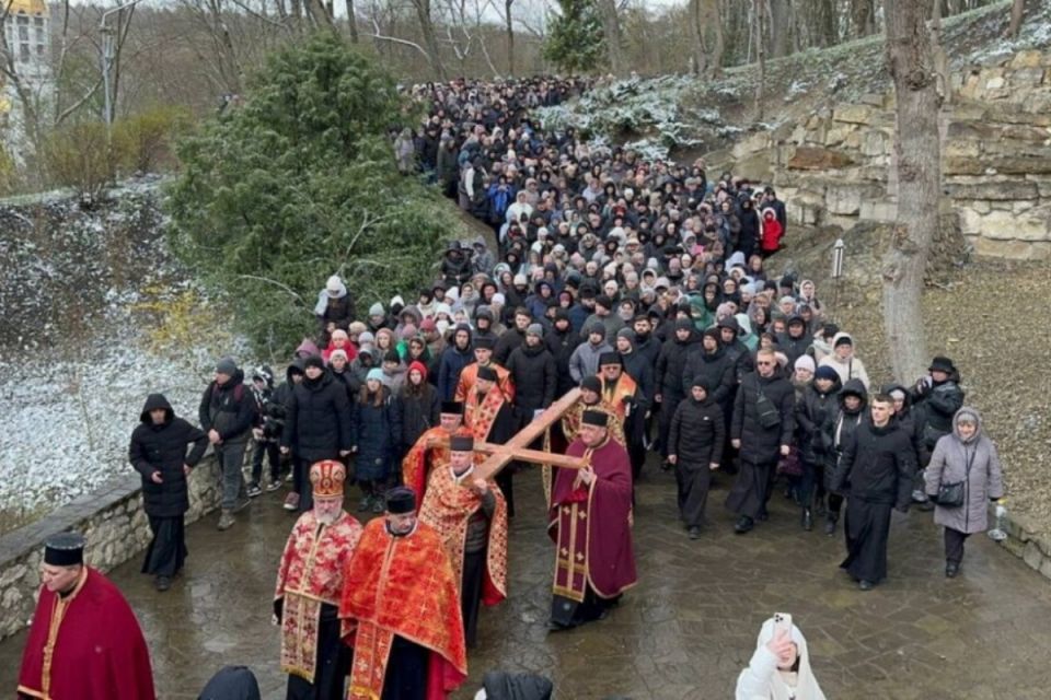 У Зарваниці відбудеться Архиєпархіальна Хресна дорога