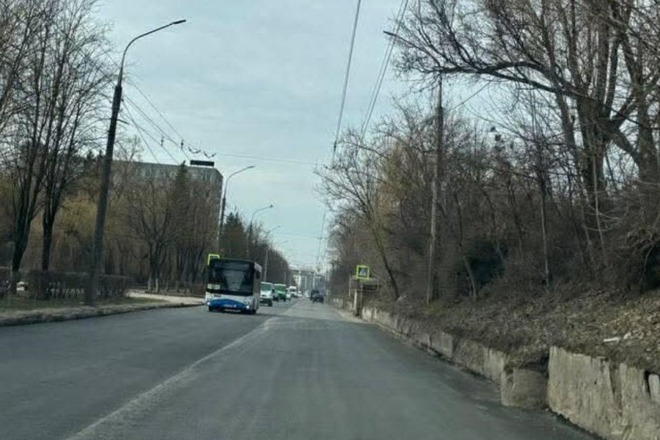 На Текстильній завершують ремонт дорожнього покриття