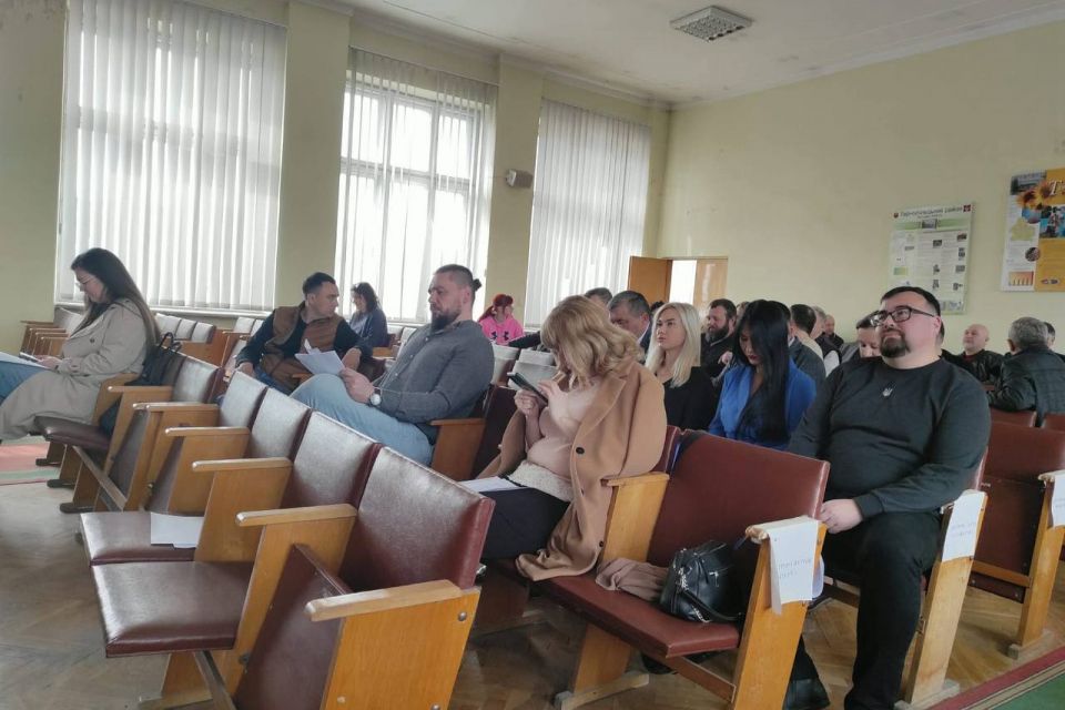 Ротації у владі: у Тернопільській райраді зареєстрували нових депутатів