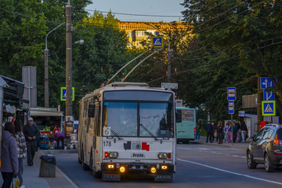 На кілька годин змінили рух тролейбуса №6