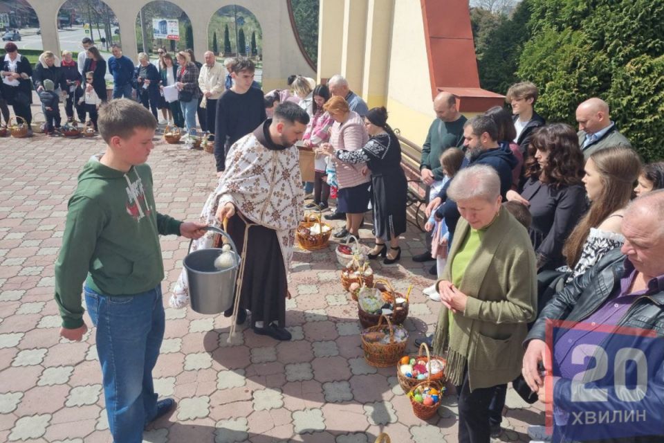 Що робити, якщо під час тривоги ви в церкві — рятувальники про правила безпеки на Великдень