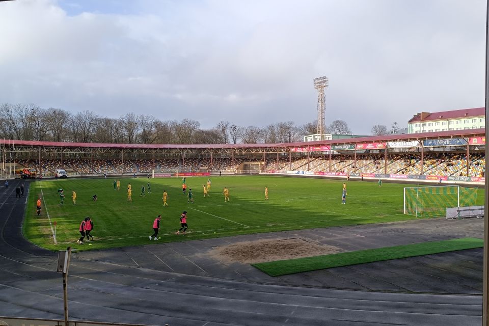«Нива» відкрила стадіон для вболівальників на матч із «Прикарпаттям» попри обмеження
