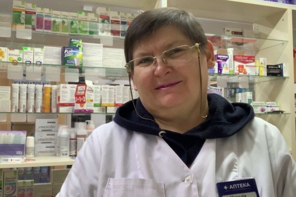 Місія — пам'ятати кожного. Як у 62 фармацевтка пише пісні про полеглих Героїв з допомогою ШІ