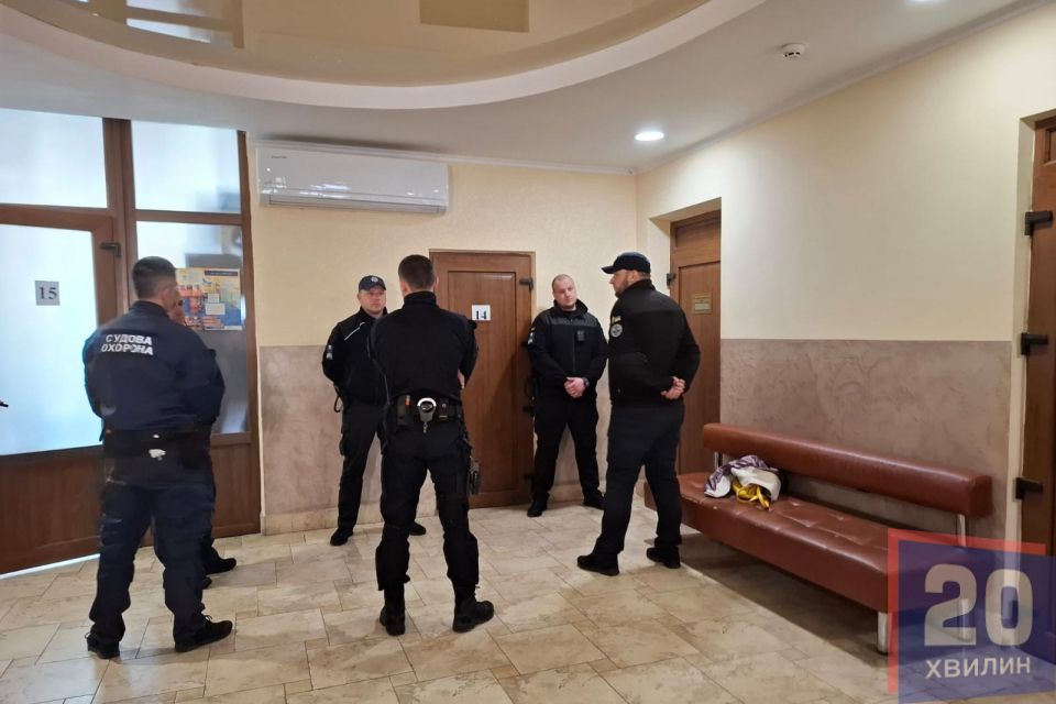Замах на вбивство: чому прокуратура просила взяти школярку під варту і що говорить прокурор про булінг