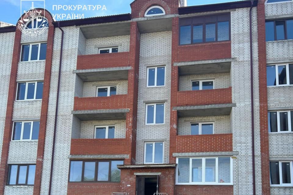 Будівництво багатоповерхівки у Збаражі завершилося судом на 430 тисяч гривень
