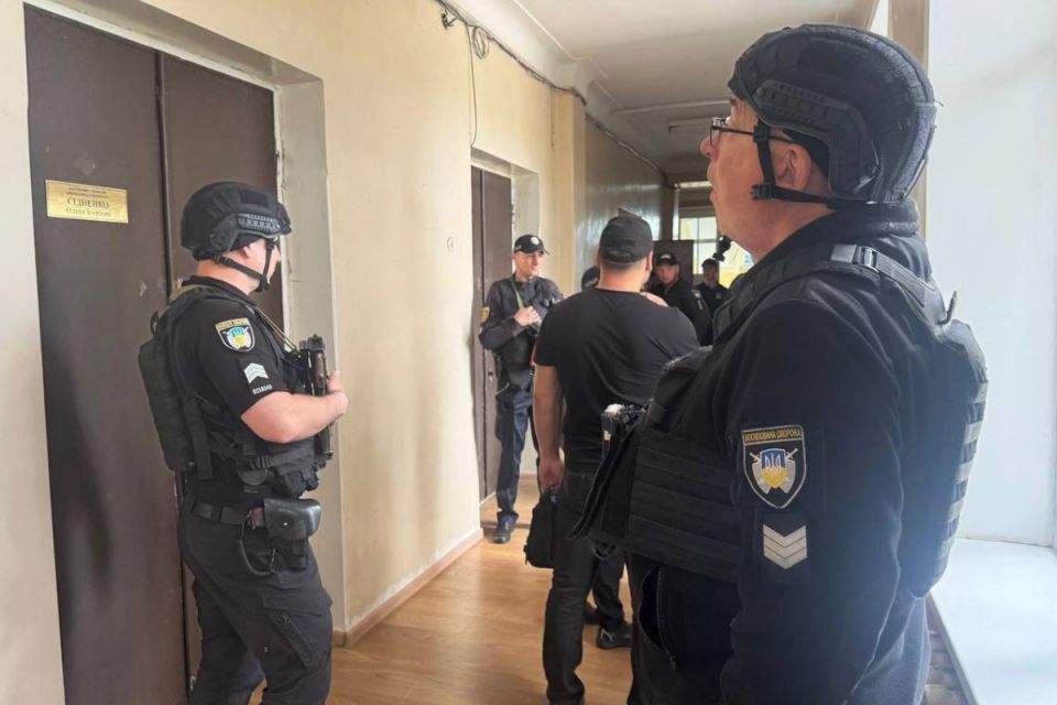 У міській раді на Кіровоградщині сталась стрілянина: є постраждалий