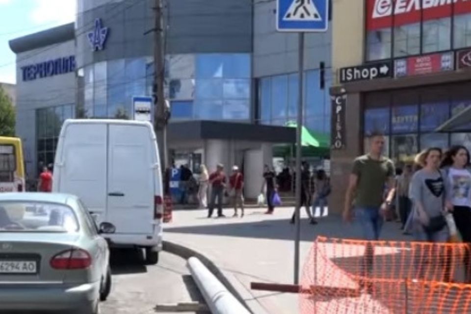 16 травня частково обмежать рух транспорту через ремонт на Торговиці