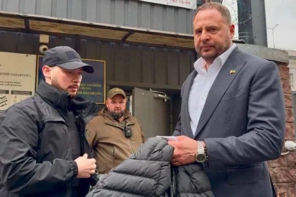 Єрмак вийшов із СІЗО: хто вносив гроші на заставу