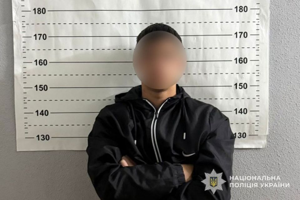 У Тернополі чоловік попросив телефон «подзвонити» й утік із ним