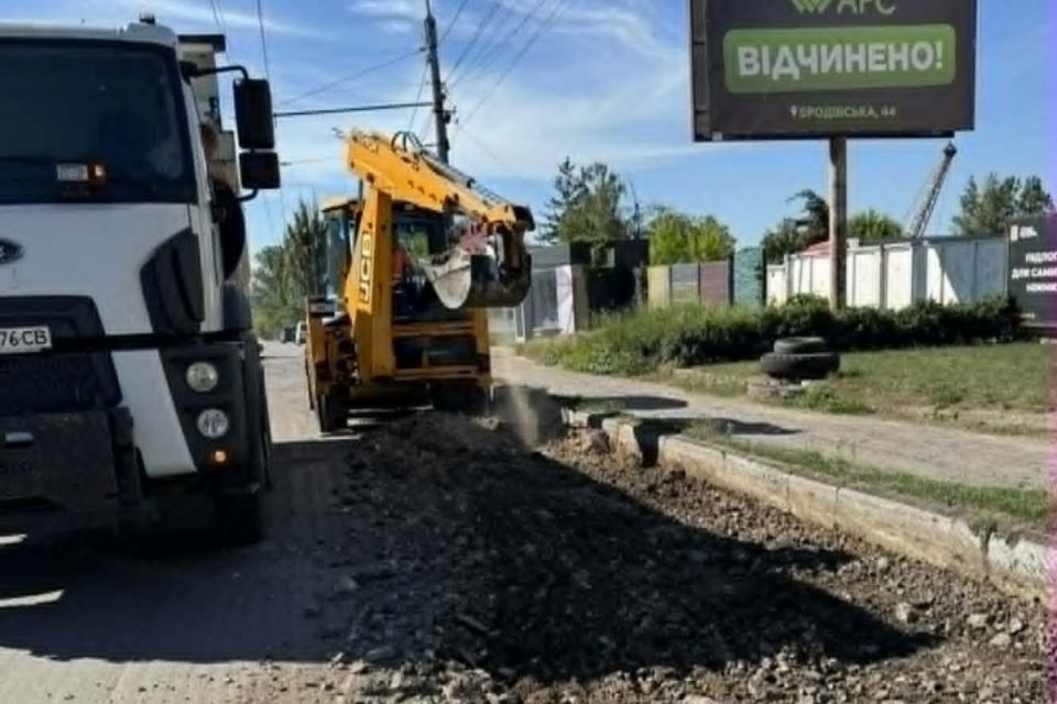 На Руській та Поліській частково перекриють рух транспорту
