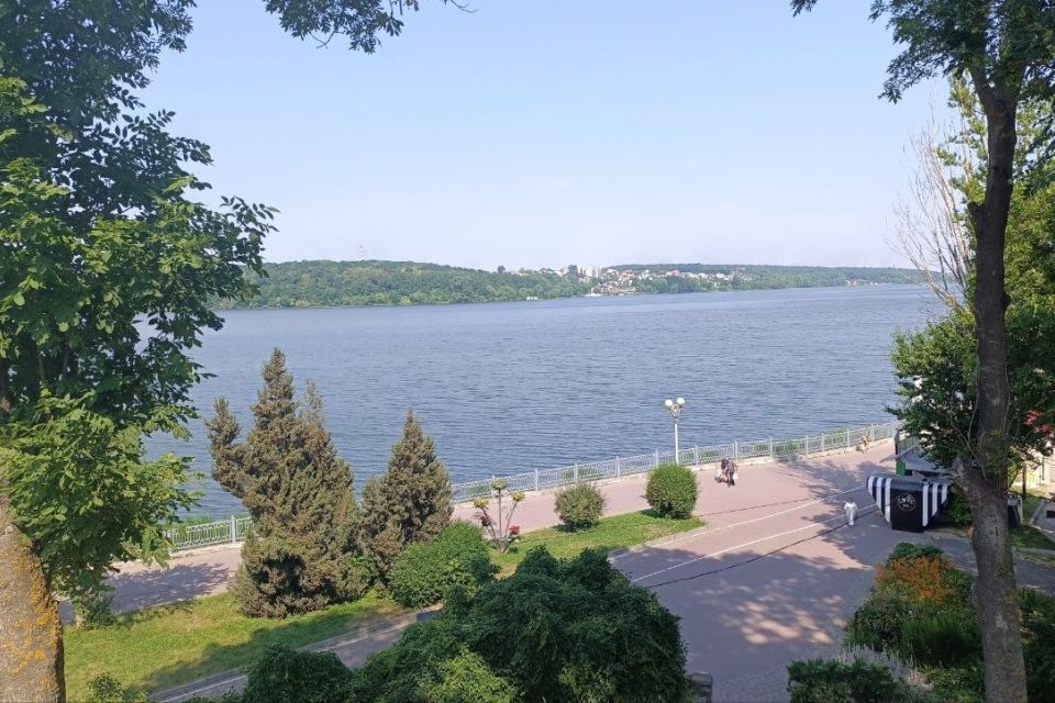 Сильний вітер і невеликі дощі очікують на Тернопільщині 6 липня