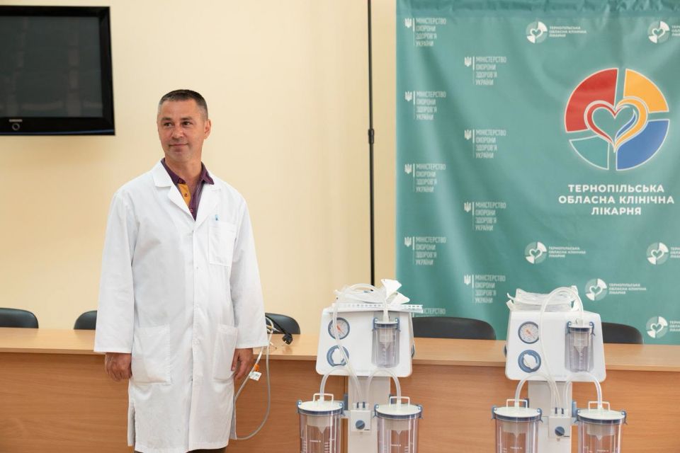 Польща передала сучасне медичне обладнання Тернопільській обласній лікарні