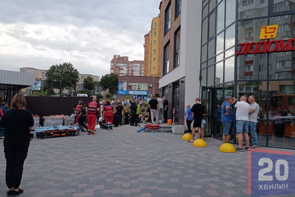 Загибель підлітка і 50-річного чоловіка на Коновальця: чому не вдалося врятувати