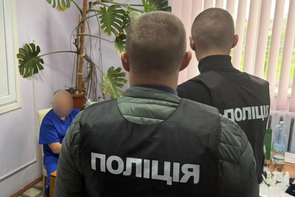 «Не брав грошей, це була провокація»: суд виправдав лікаря зі Скалата, якого звинувачували в хабарі