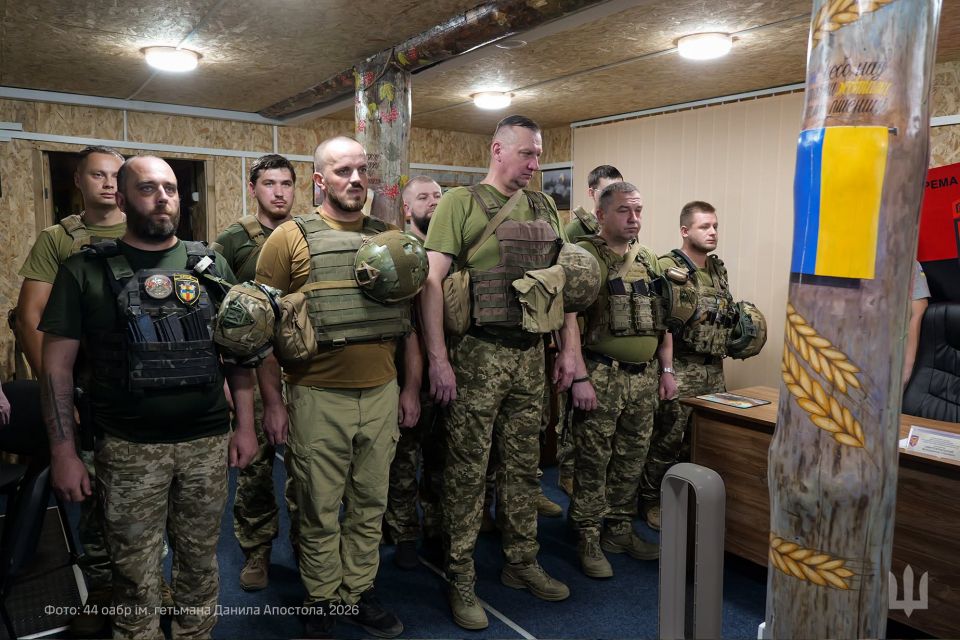 12 років у строю: воїнів 44-ї окремої артилерійської бригади нагородили з нагоди річниці