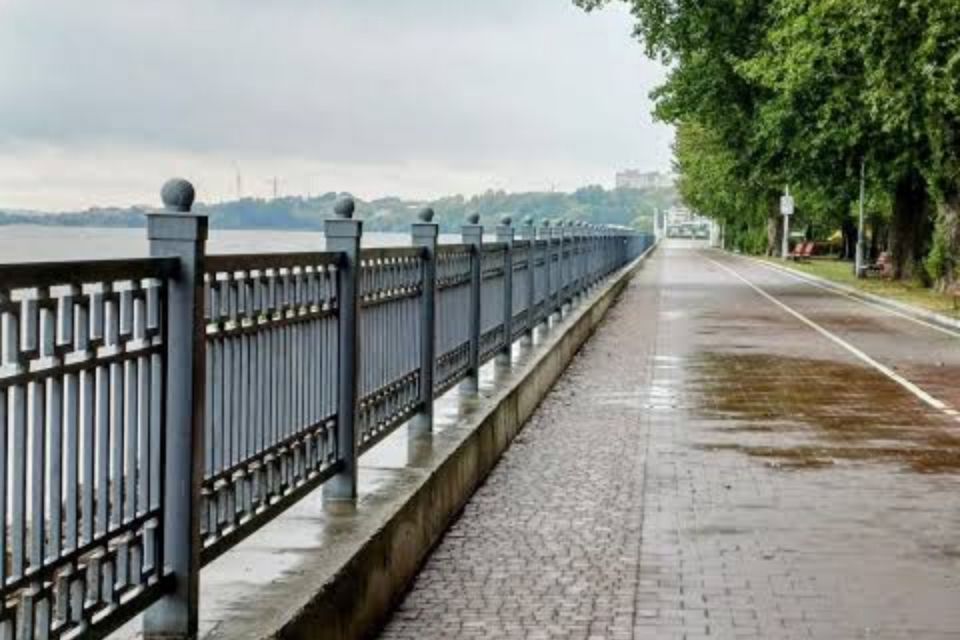 У Тернополі патрульні рятували велосипедиста, який знепритомнів під час руху