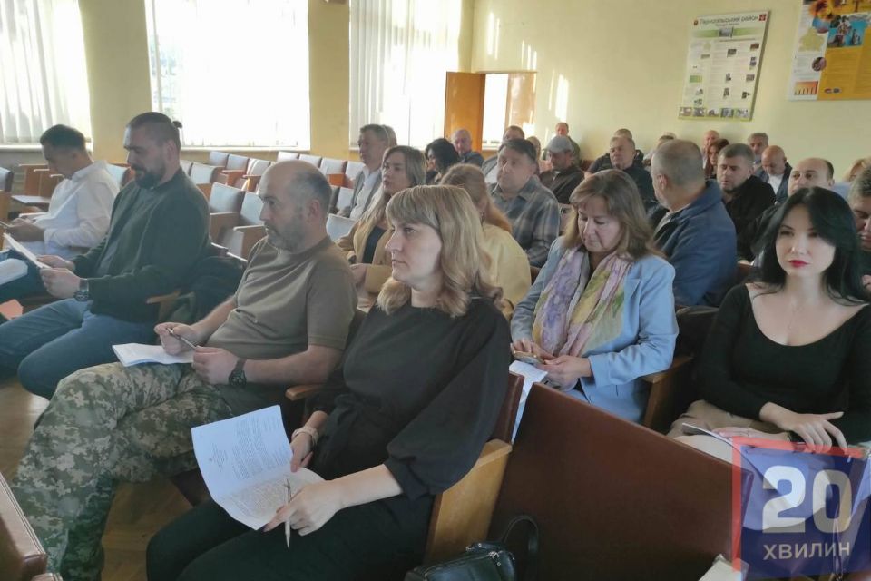 Двоє депутатів районної ради на Тернопільщини склали повноваження