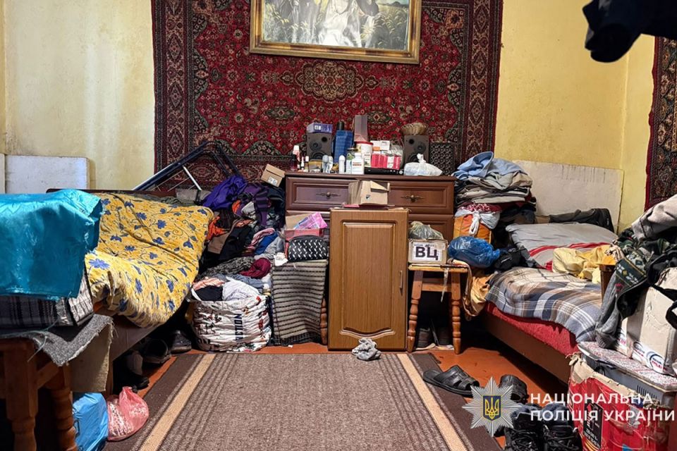 Завдала ножових ударів: на Тернопільщині дружину підозрюють в замаху на вбивство чоловіка