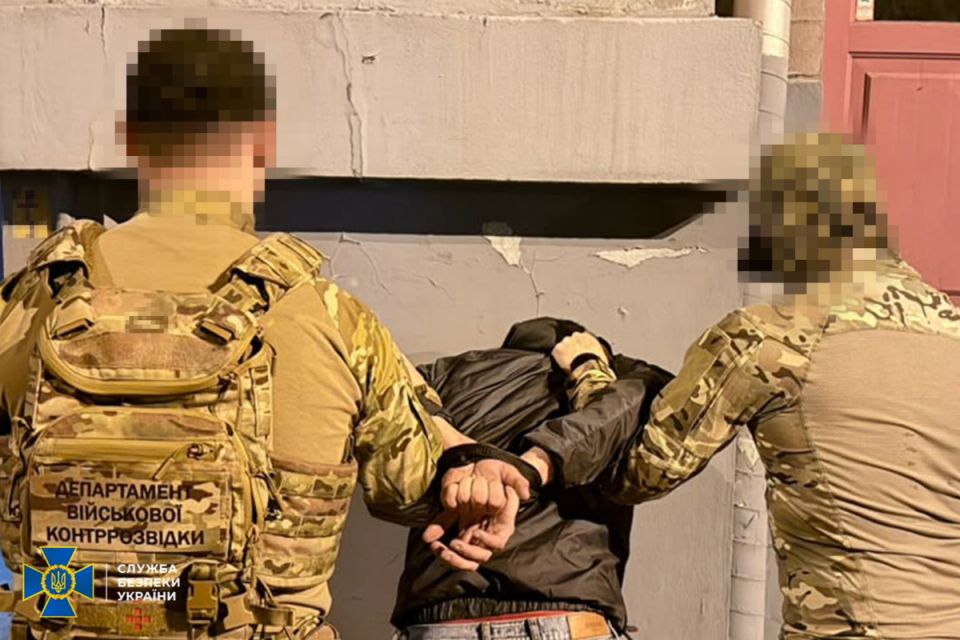 Чоловіка, якого мобілізували на Тернопільщині, підозрюють в коригуванні ракетних ударів по Києву